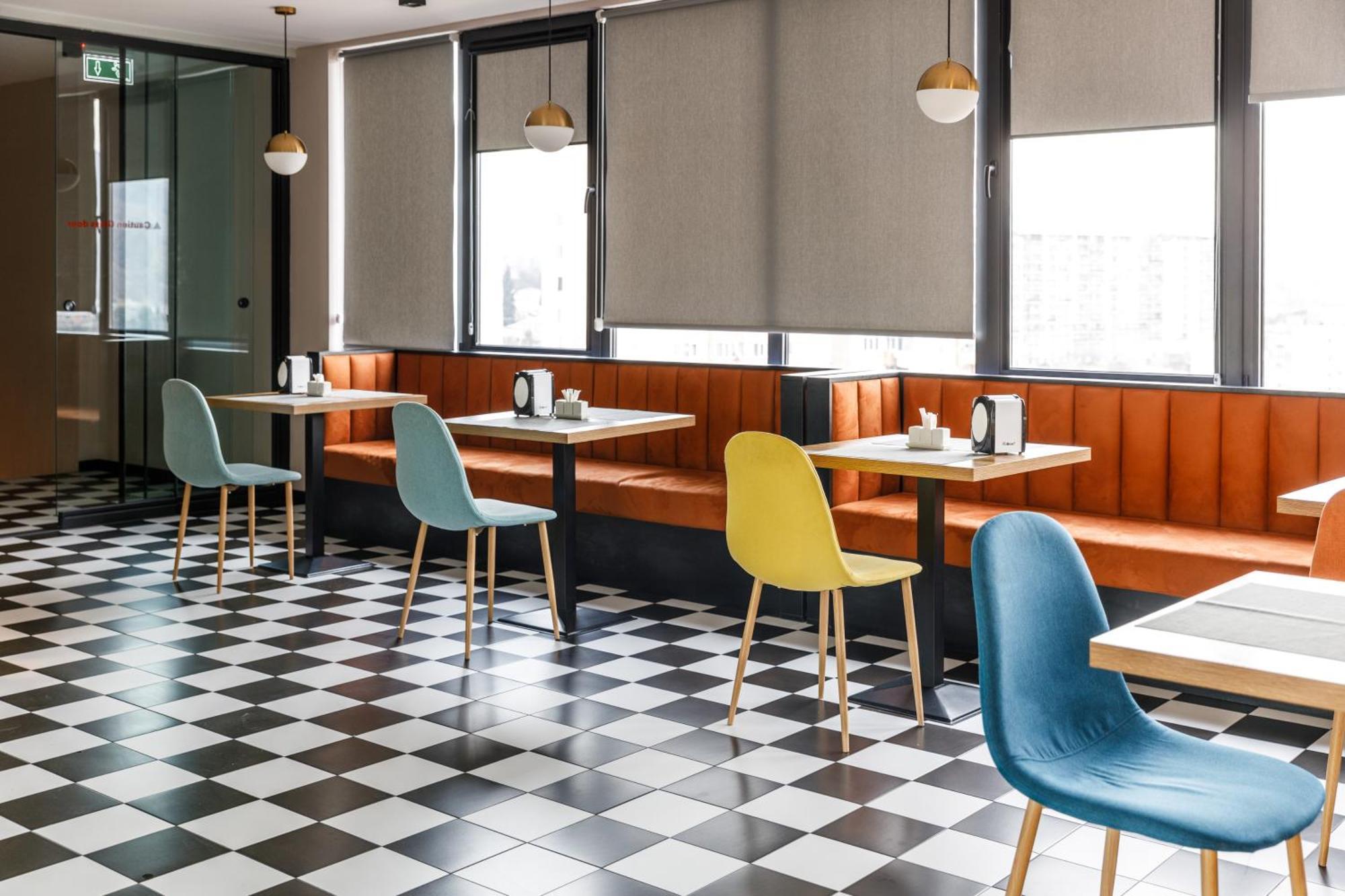 Address Inn Tbilisi ภายนอก รูปภาพ