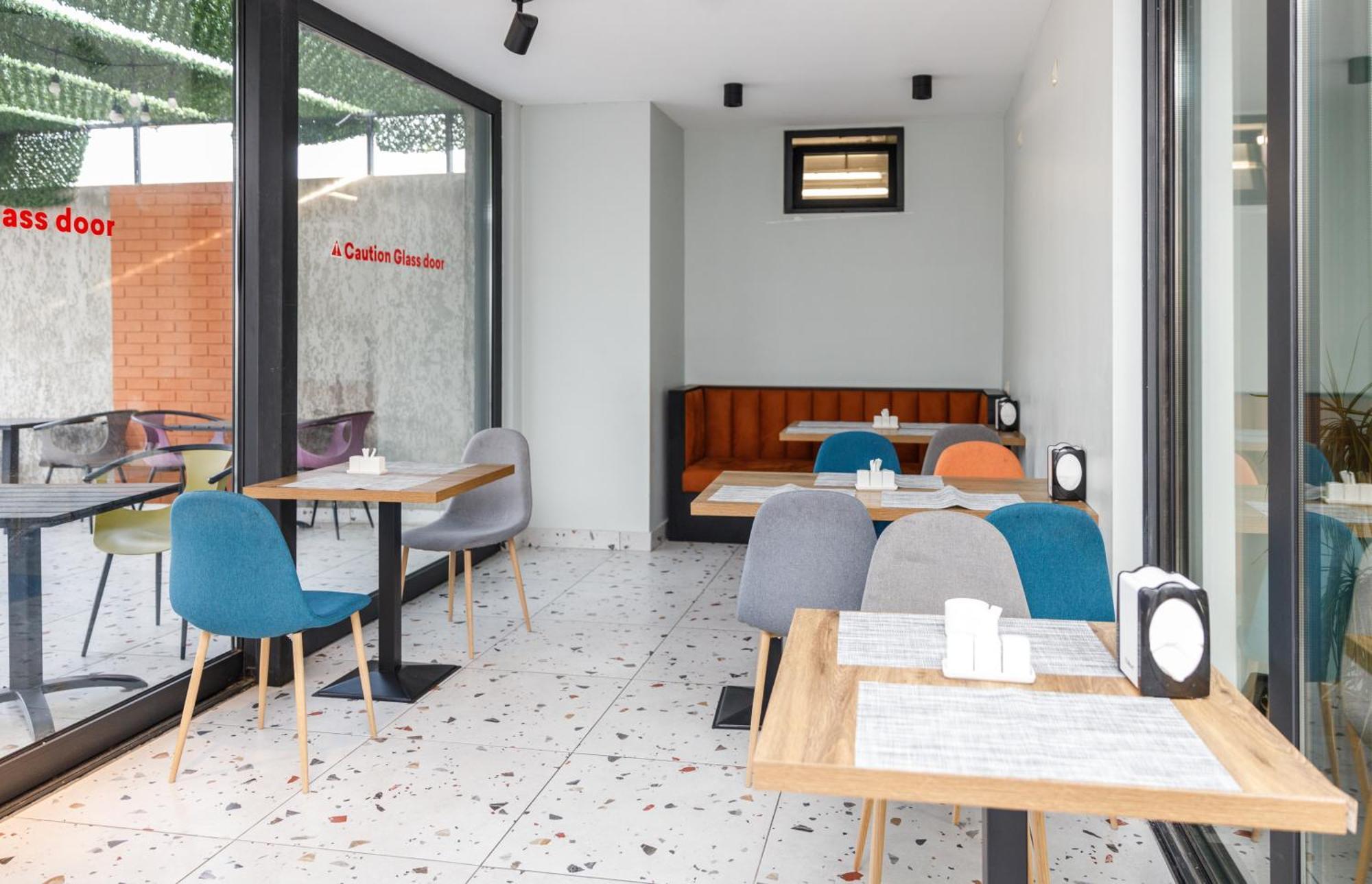 Address Inn Tbilisi ภายนอก รูปภาพ