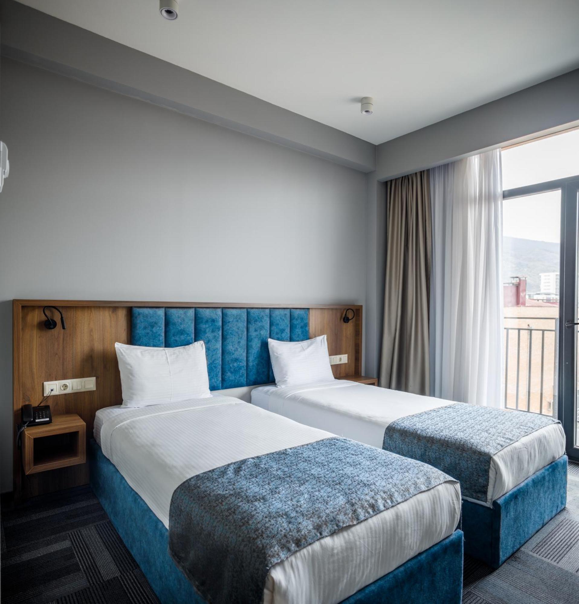 Address Inn Tbilisi ภายนอก รูปภาพ